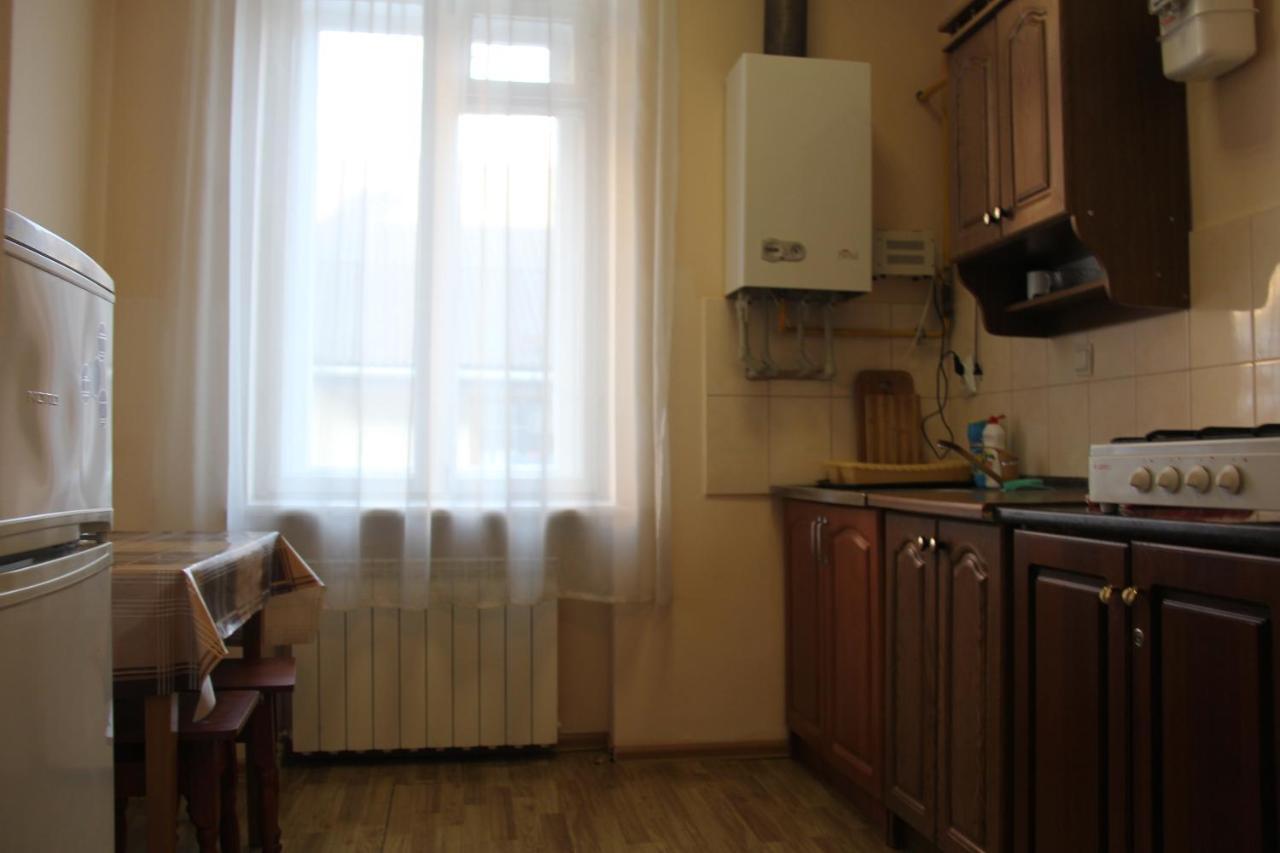 Apartments Domovik ,Kirilla i Mefodiya, 5 Mukatjeve Exteriör bild