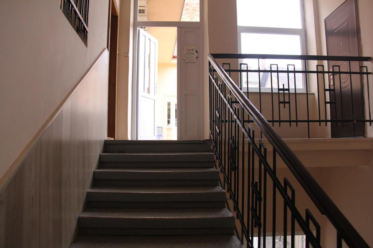 Apartments Domovik ,Kirilla i Mefodiya, 5 Mukatjeve Exteriör bild