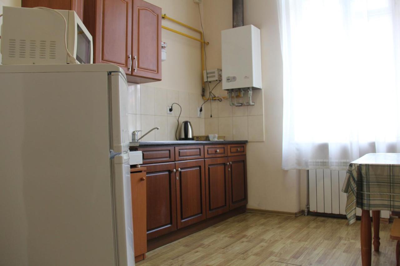 Apartments Domovik ,Kirilla i Mefodiya, 5 Mukatjeve Exteriör bild