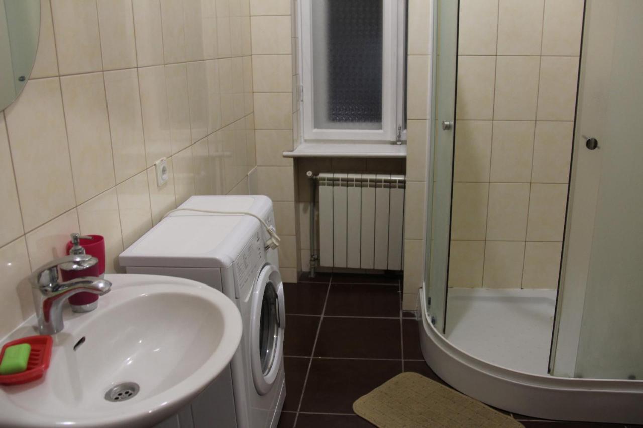 Apartments Domovik ,Kirilla i Mefodiya, 5 Mukatjeve Exteriör bild